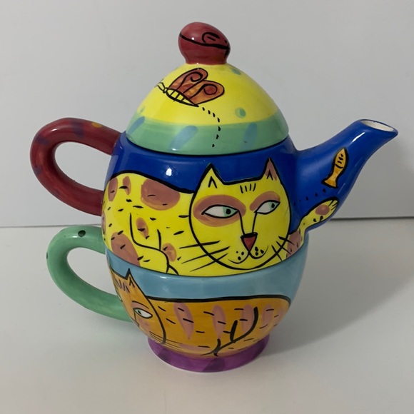 Happy Dog & Cat Chaleur by Karen Gelff. This is like a single service tea set. - Picture 1 of 9